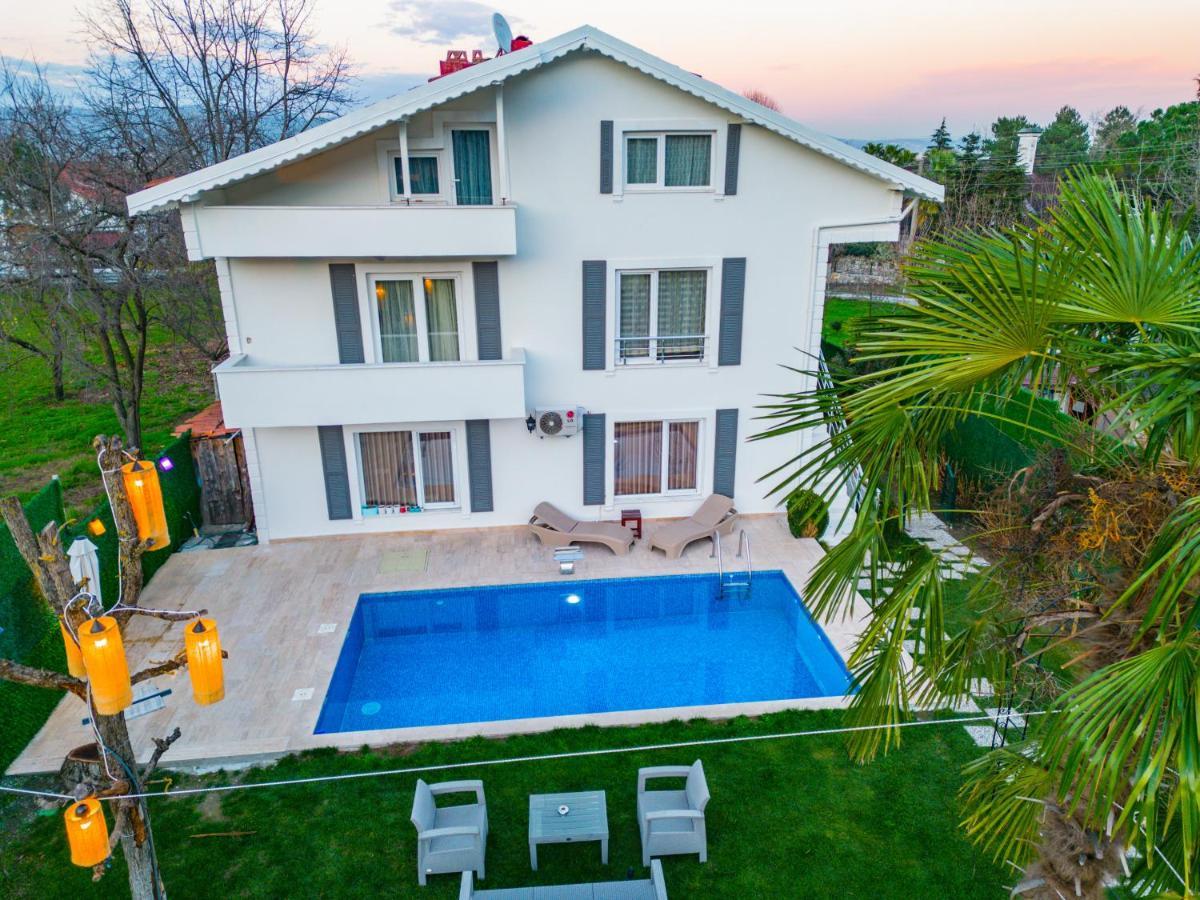 Villa Atlas Muhafazakar Havuzlu, Mustakil Genis Bahceli Sapanca Zewnętrze zdjęcie