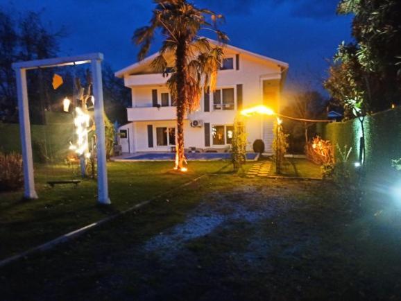 Villa Atlas Muhafazakar Havuzlu, Mustakil Genis Bahceli Sapanca Zewnętrze zdjęcie