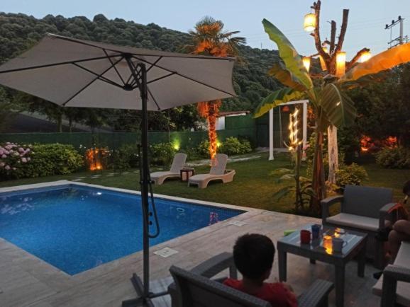 Villa Atlas Muhafazakar Havuzlu, Mustakil Genis Bahceli Sapanca Zewnętrze zdjęcie