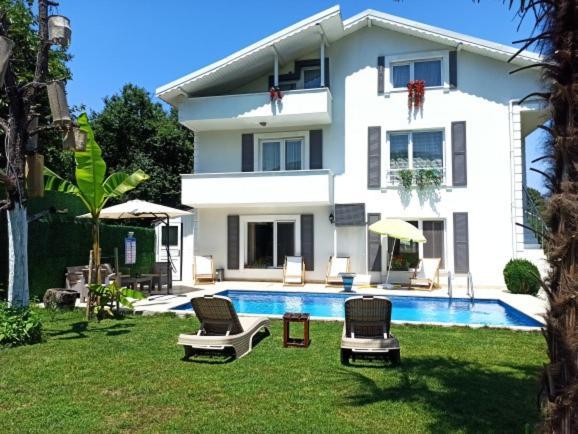 Villa Atlas Muhafazakar Havuzlu, Mustakil Genis Bahceli Sapanca Zewnętrze zdjęcie
